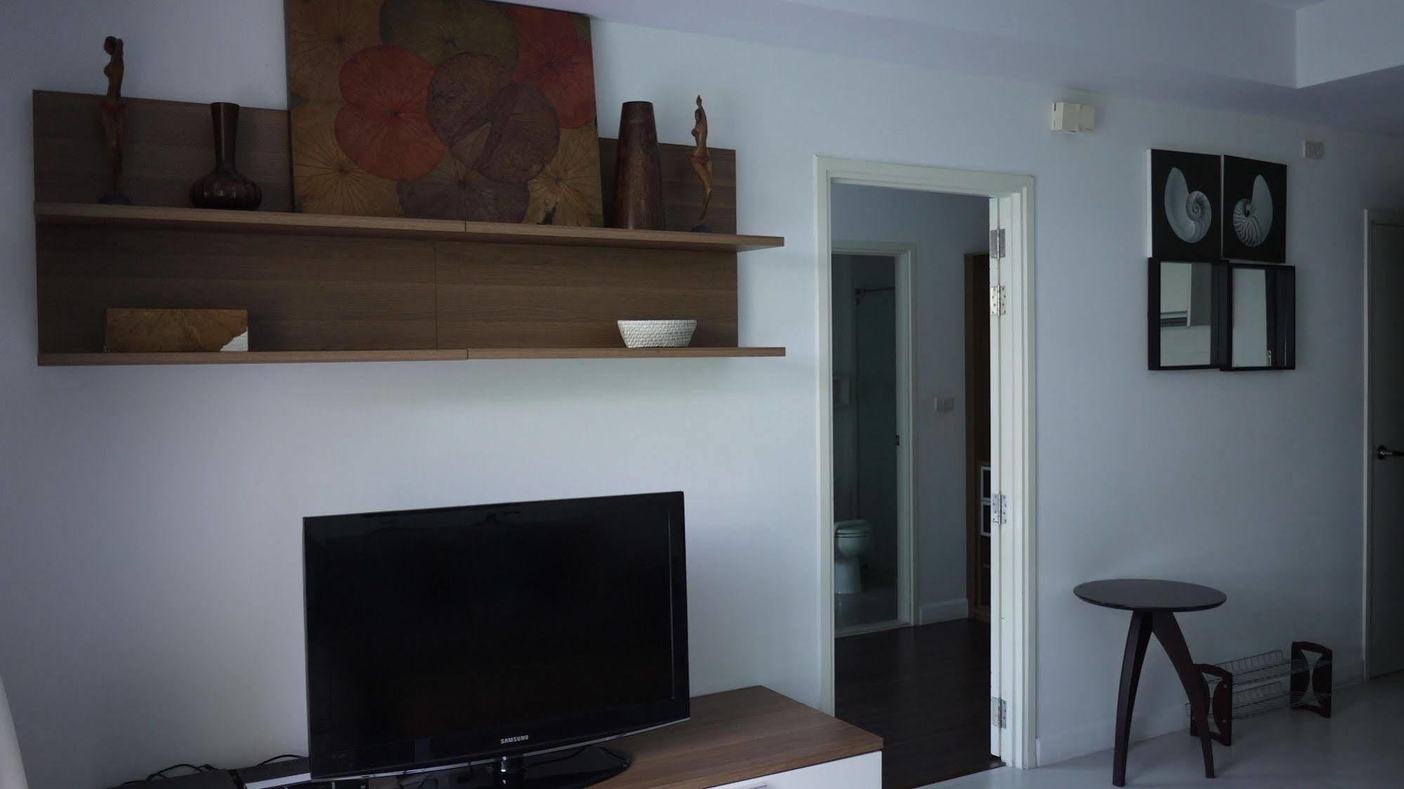 Baan Sanpluem Hua Hin Apartment Bagian luar foto