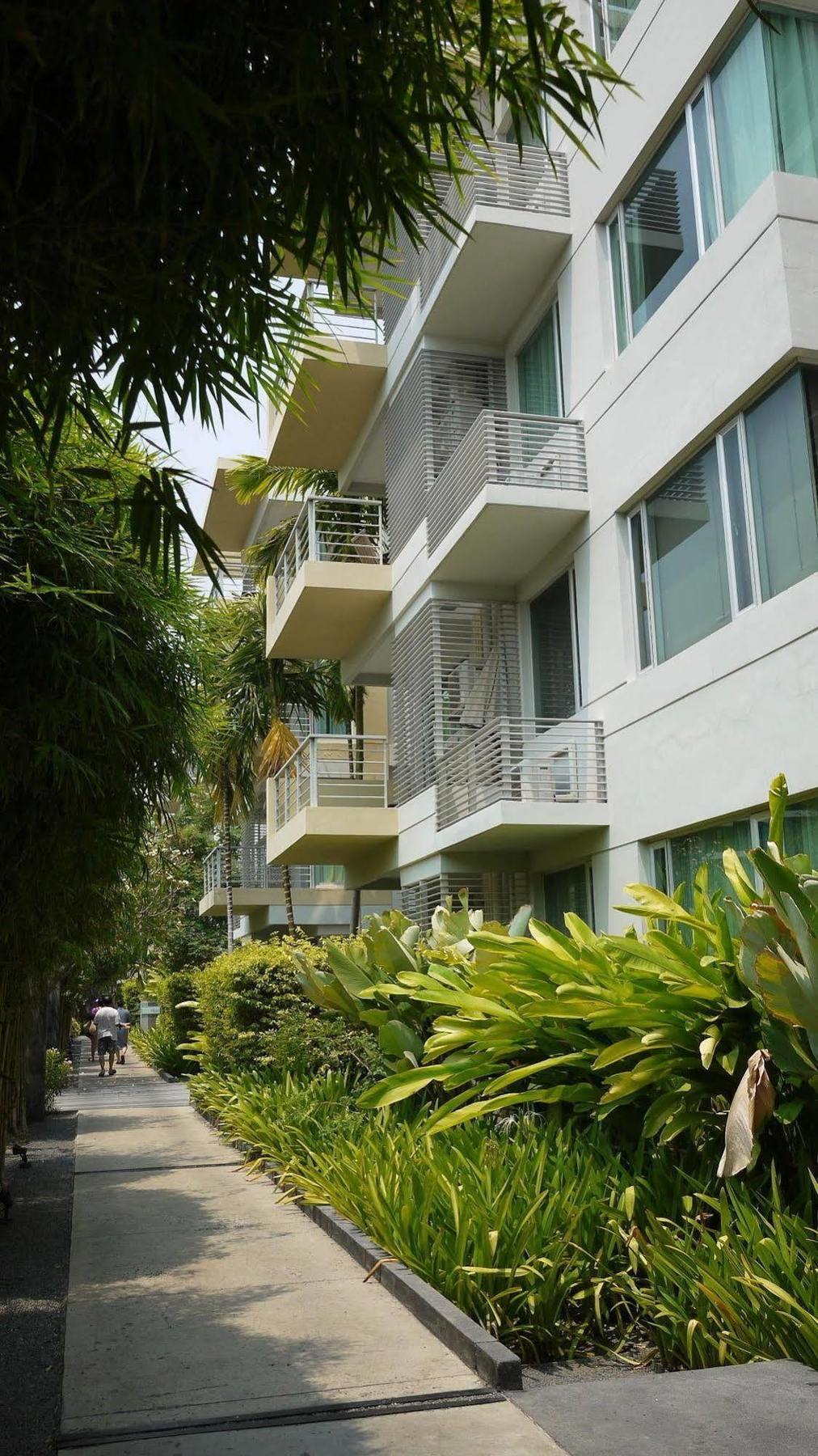 Baan Sanpluem Hua Hin Apartment Bagian luar foto