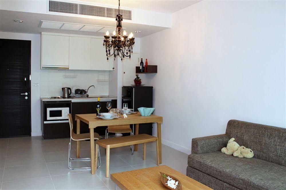 Baan Sanpluem Hua Hin Apartment Bagian luar foto